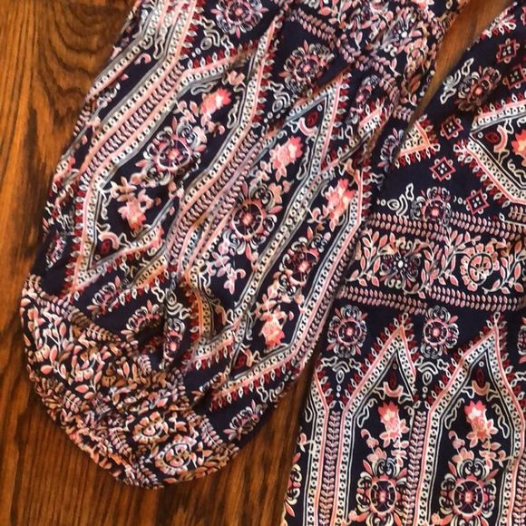 VELZERA Split Neck Tunic Tapestry Pattern Balloon Cuff Sleeves Tassels Sz SM - Picture 5 of 9